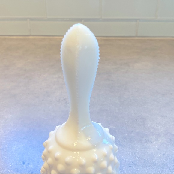 Vintage Fenton Pointed Hobnail White Milk Pressed Glass Handled Bell - Picture 6 of 6